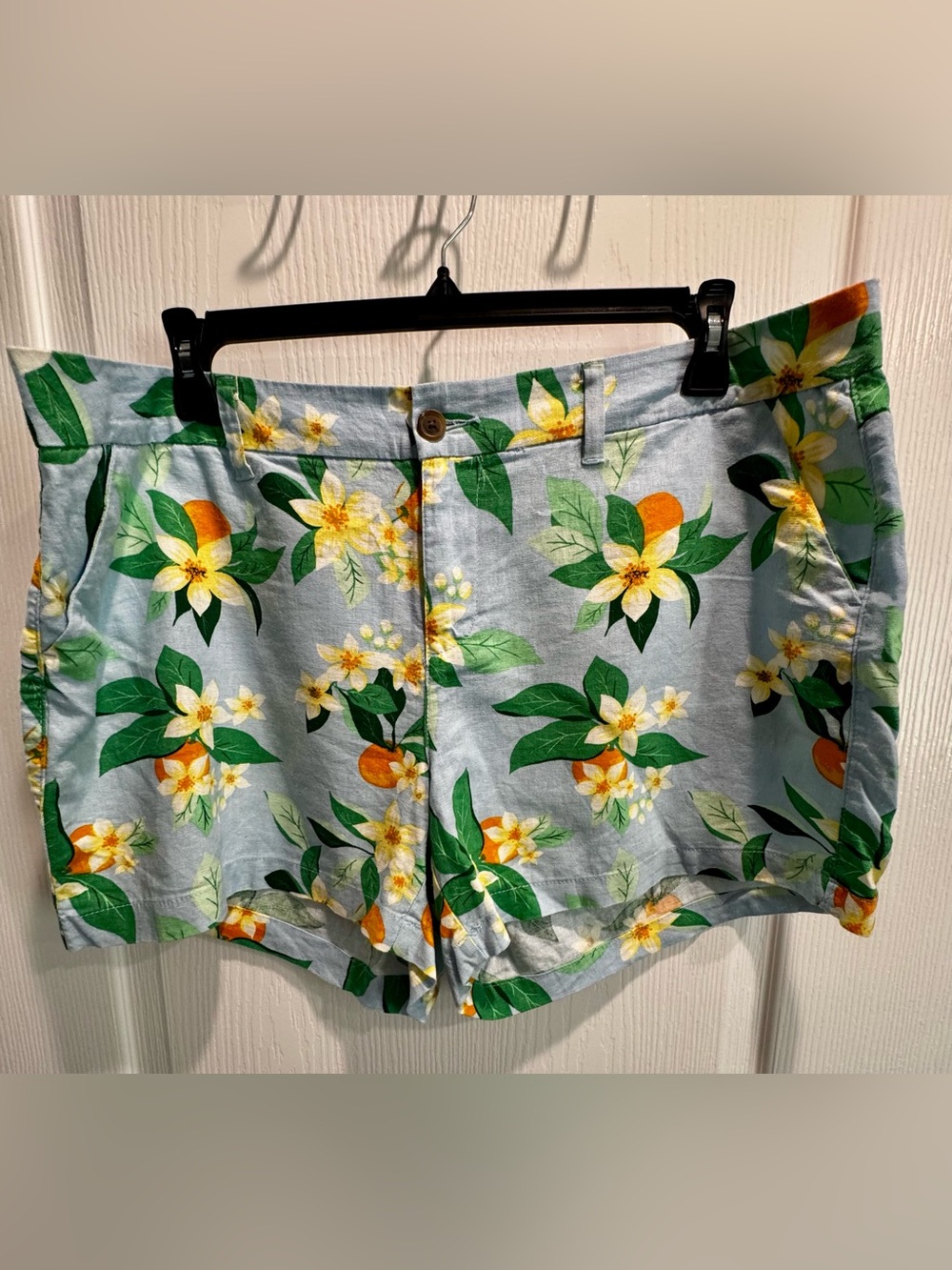 Old Navy Linen Blend Shorts - Blue Citrus Print - Size 16 Plus - EUC